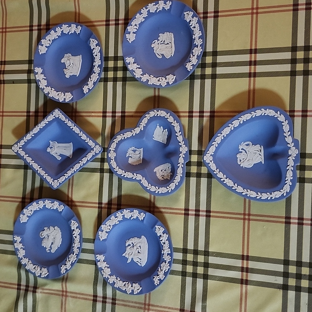 6 Piece Lot of Wedgwood Vintage Blue Jasperware Ashtrays Trinket Dish Pin